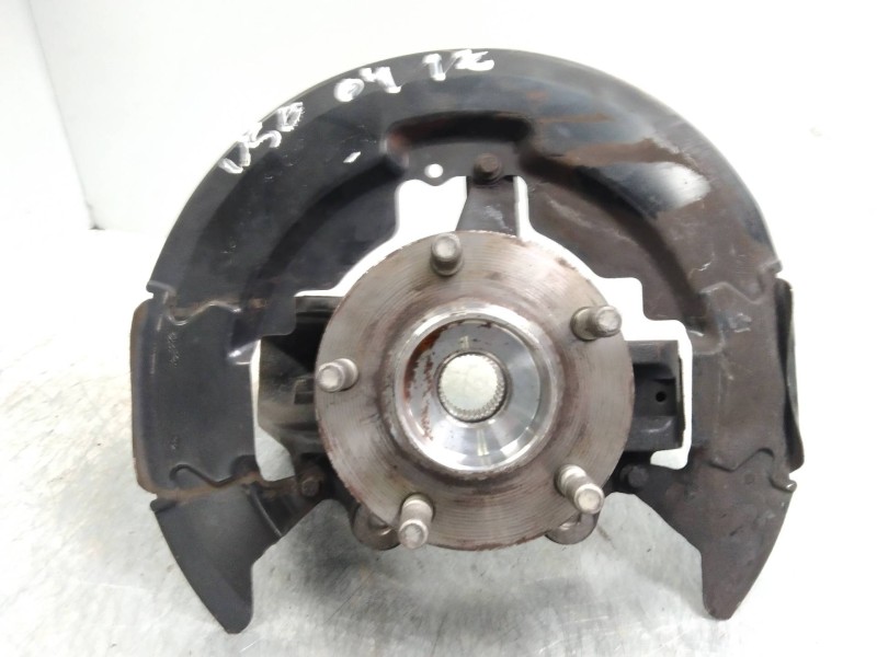 Recambio de mangueta delantera izquierda para volvo v50 familiar 2.0 diesel cat referencia OEM IAM   