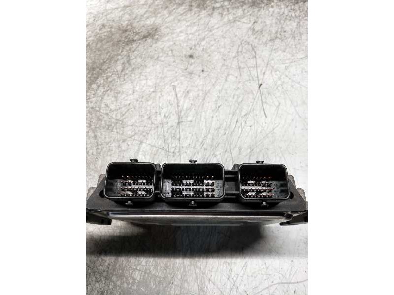 Recambio de centralita motor uce para citroen c4 berlina collection referencia OEM IAM 0281013331 9662213180 EDC16C34