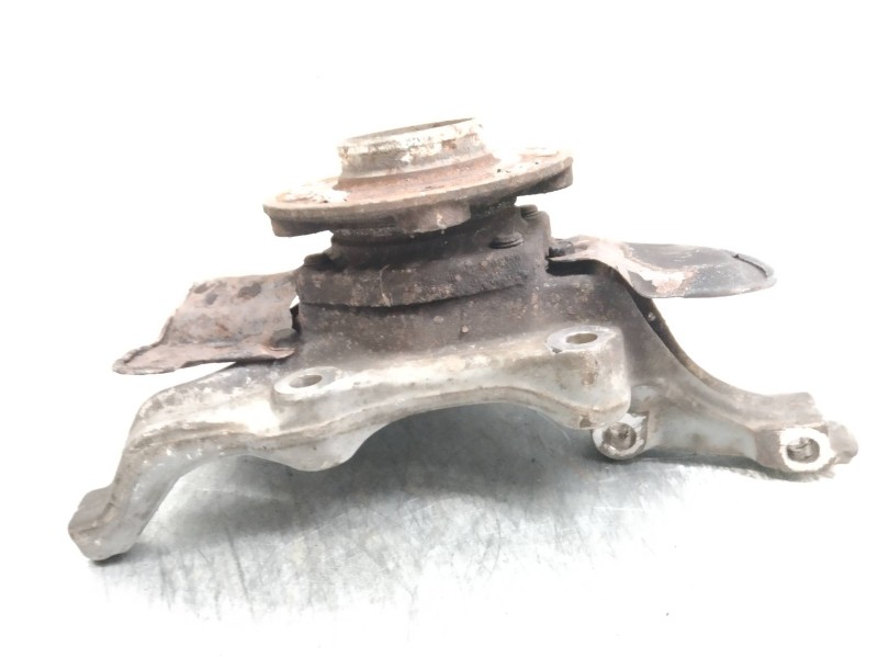 Recambio de mangueta delantera derecha para volvo v70 familiar 2.4 turbo cat referencia OEM IAM   