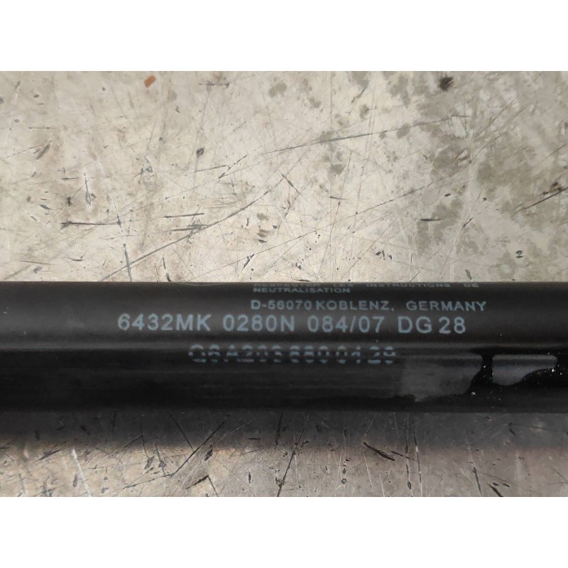 Recambio de amortiguadores capo para mercedes clase clk (w209) coupe 200 compressor (209.341) referencia OEM IAM A2036800129  