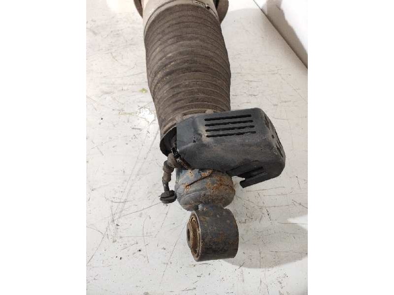 Recambio de amortiguador trasero izquierdo para volkswagen touareg (7la) tdi v10 referencia OEM IAM 7L6512021AG  