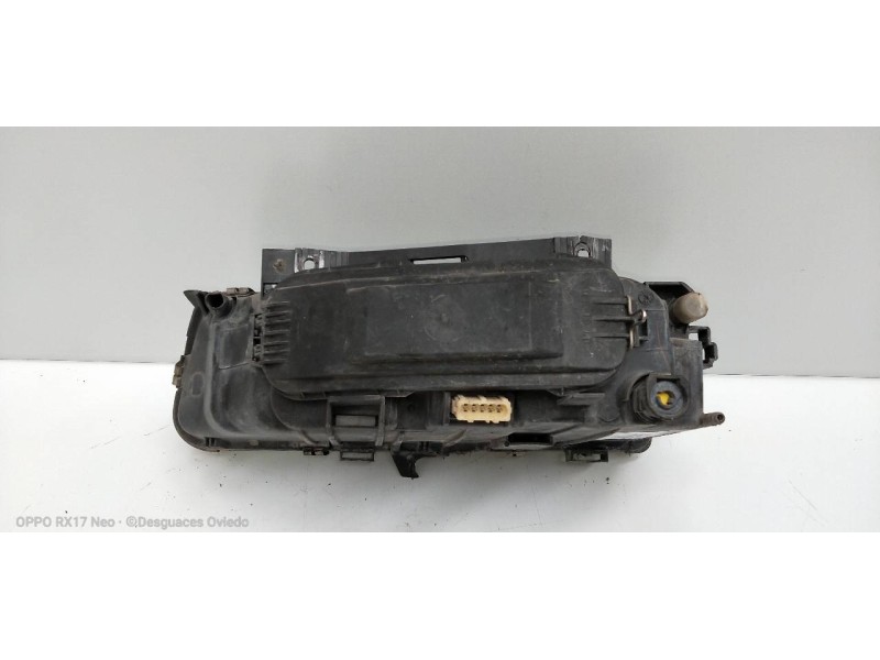 Recambio de faro derecho para citroen xantia berlina 1.9 sd sensation referencia OEM IAM   
