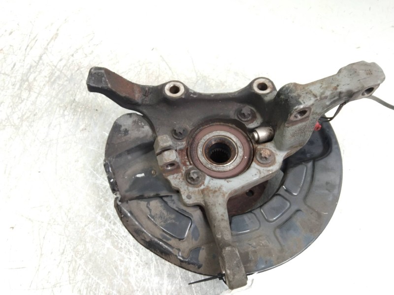 Recambio de mangueta delantera derecha para volvo s70 berlina 2.5 cat referencia OEM IAM   