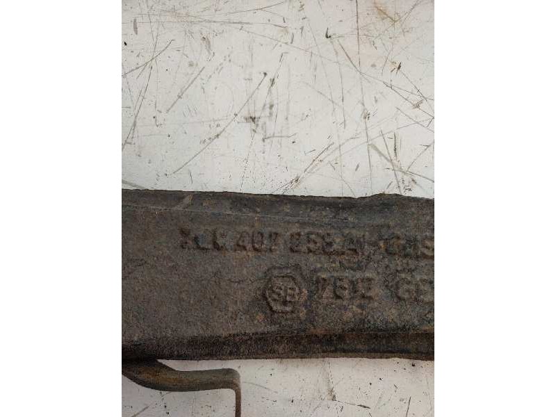 Recambio de mangueta delantera derecha para volkswagen touareg (7la) tdi v10 referencia OEM IAM 7L0407258A  