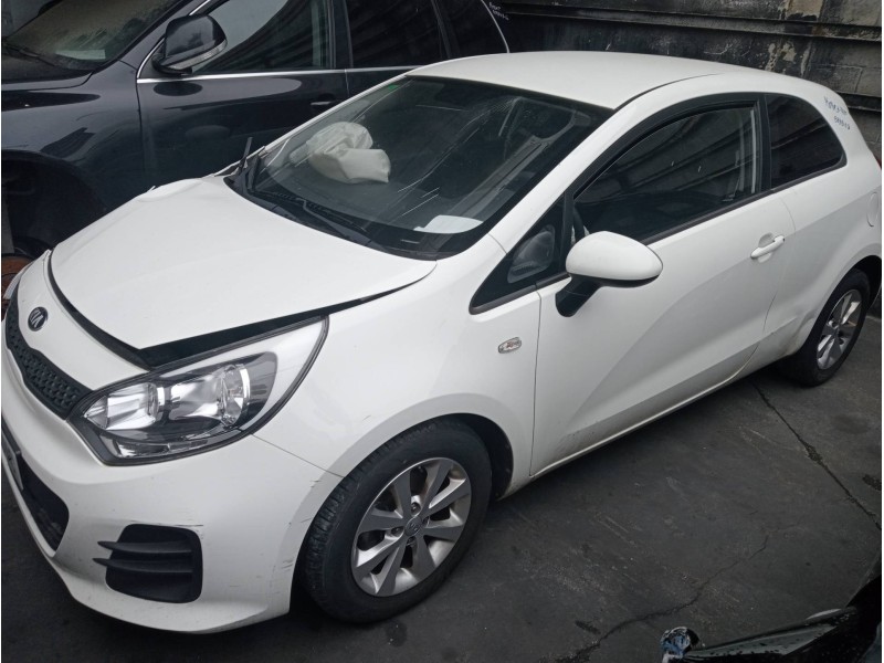 kia rio del año 2016