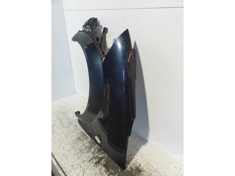 Recambio de aleta delantera izquierda para audi a2 (8z) 1.4 referencia OEM IAM   