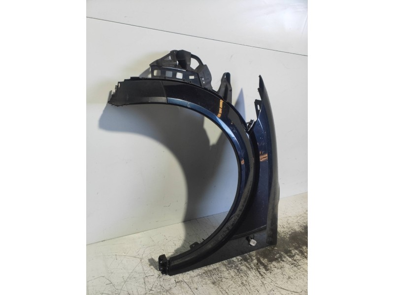 Recambio de aleta delantera izquierda para audi a2 (8z) 1.4 referencia OEM IAM   