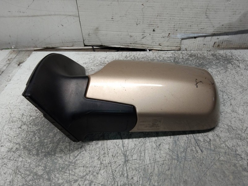 Recambio de retrovisor izquierdo para kia carnival ii 2.9 crdi lx referencia OEM IAM   ELECTRICO