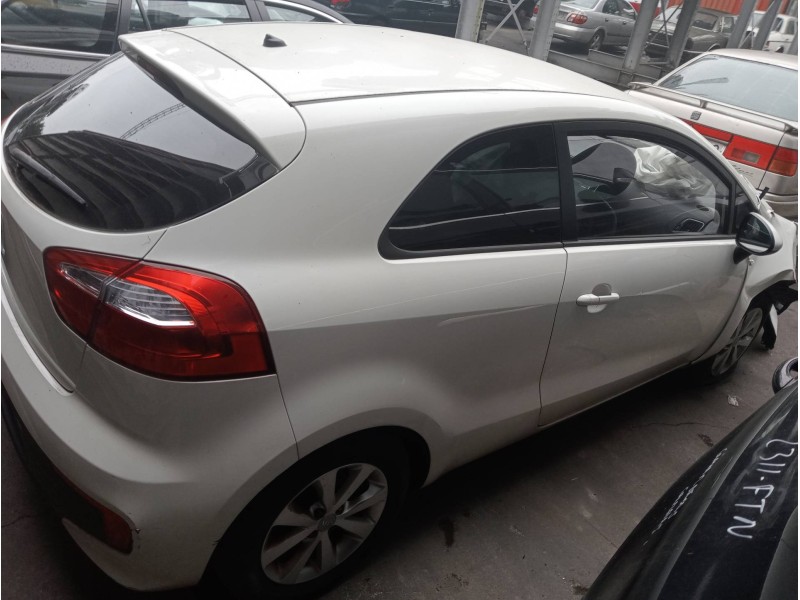kia rio del año 2016