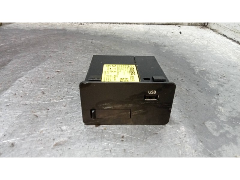 Recambio de modulo electronico para mazda cx-30 selection 2wd referencia OEM IAM BDGG669U0  