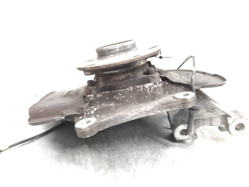 Recambio de mangueta delantera derecha para volvo v70 familiar 2.4 diesel referencia OEM IAM   