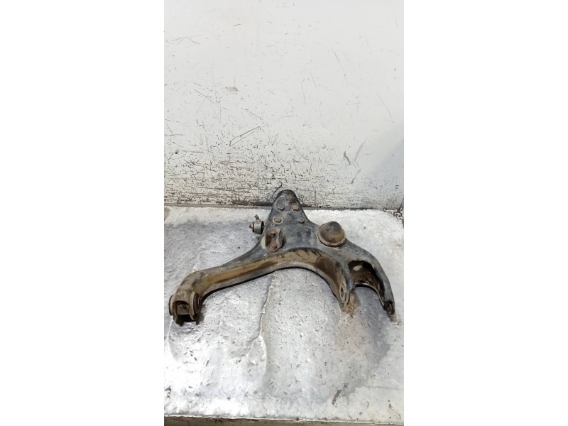 Recambio de brazo suspension inferior delantero derecho para mitsubishi montero (v20/v40) 2.8 turbodiesel referencia OEM IAM   