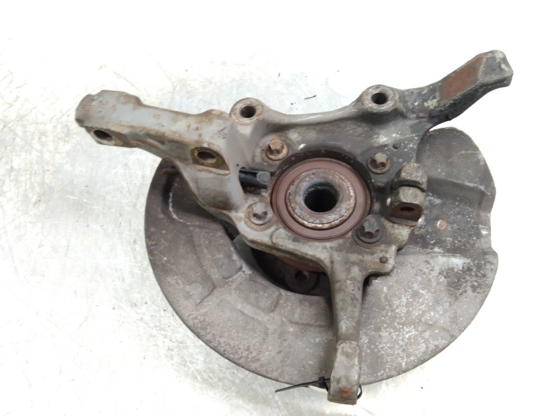 Recambio de mangueta delantera izquierda para volvo c70 coupe 2.3 turbo cat referencia OEM IAM   