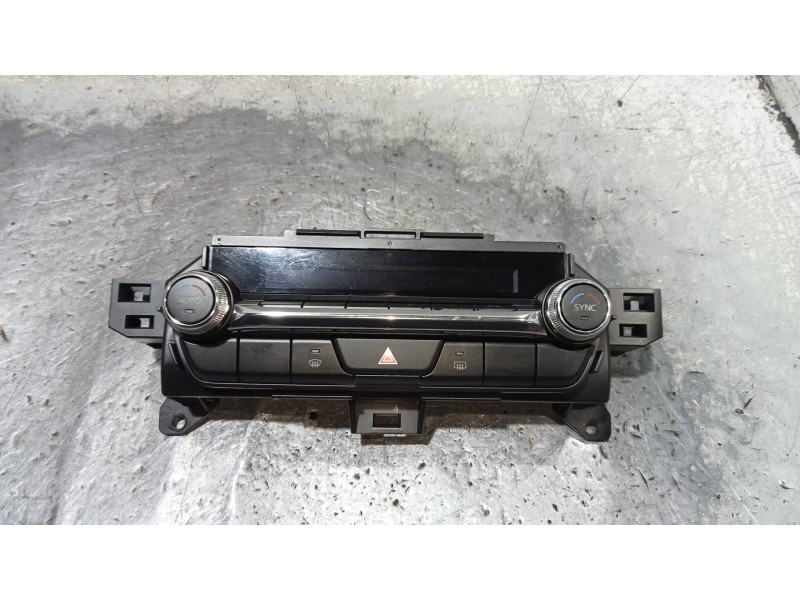 Recambio de mando calefaccion / aire acondicionado para mazda cx-30 selection 2wd referencia OEM IAM BDMC61190A A2C17448803 
