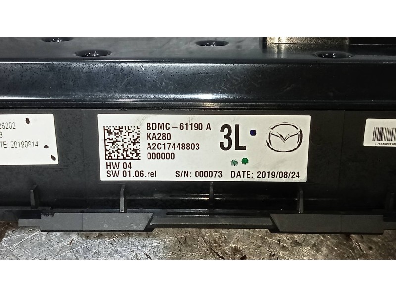 Recambio de mando calefaccion / aire acondicionado para mazda cx-30 selection 2wd referencia OEM IAM BDMC61190A A2C17448803 