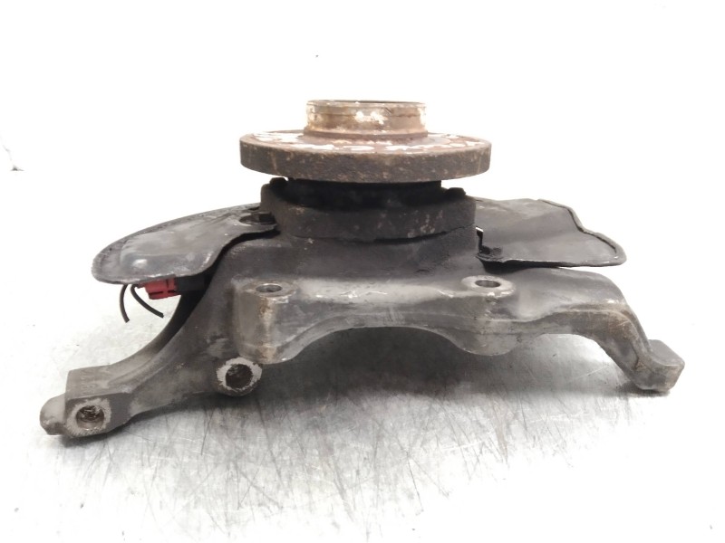 Recambio de mangueta delantera izquierda para volvo c70 coupe 2.3 turbo cat referencia OEM IAM   