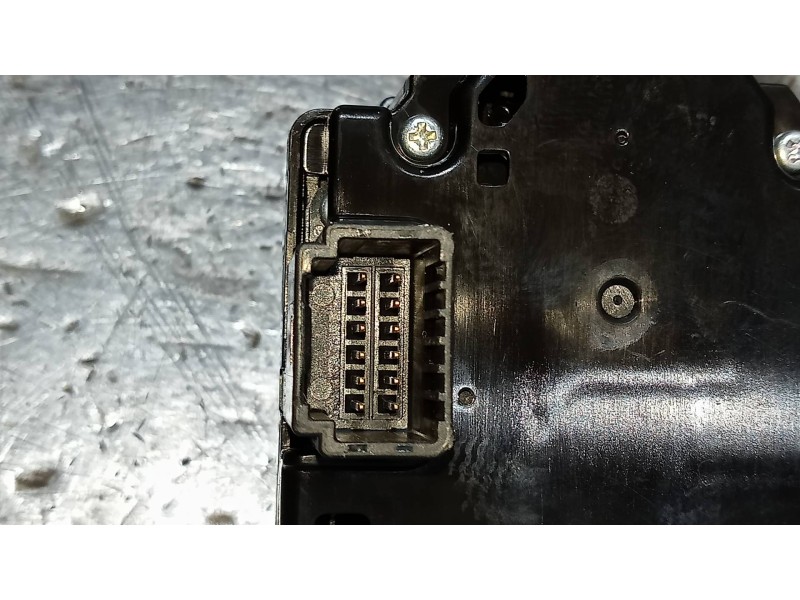 Recambio de mando limpia para mazda cx-30 selection 2wd referencia OEM IAM BDENA1F  