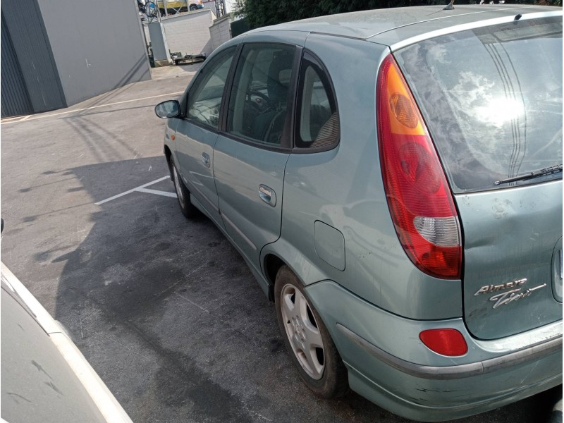 nissan almera tino (v10m) del año 2002