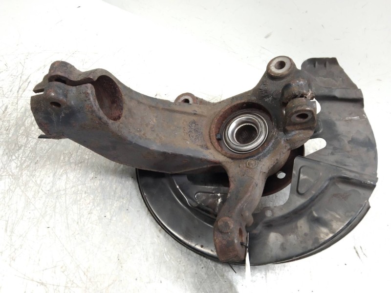 Recambio de mangueta delantera derecha para volvo xc70 referencia OEM IAM   
