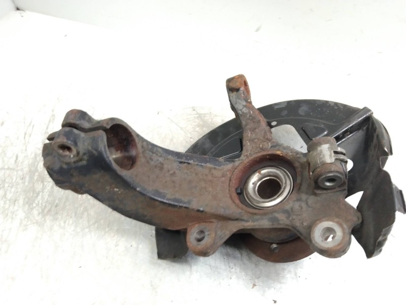 Recambio de mangueta delantera derecha para volvo xc70 referencia OEM IAM   