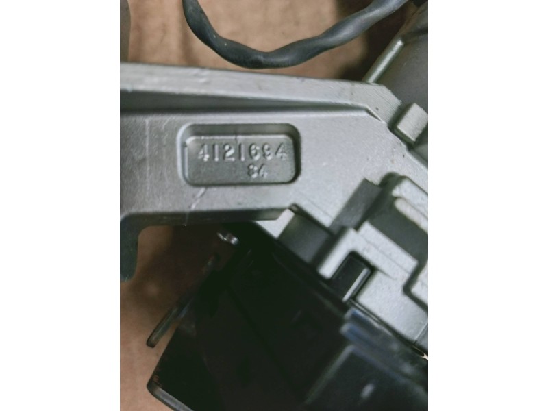 Recambio de conmutador de arranque para opel corsa e color edition referencia OEM IAM 13496392 82340410030 4121694