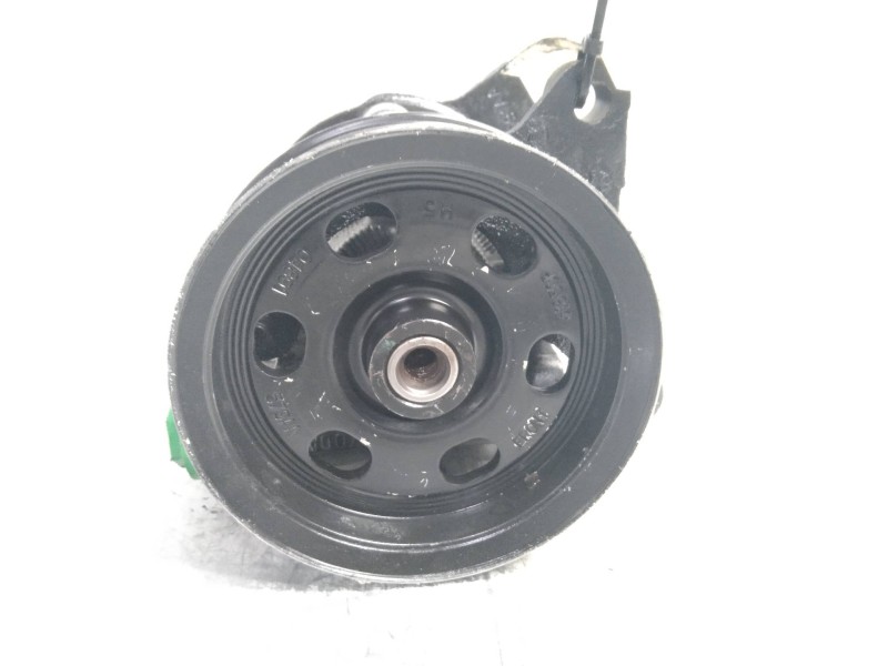 Recambio de bomba direccion para jeep gr. cherokee (wh) 3.0 crd cat referencia OEM IAM    Recambio de bomba direccion para jeep gr. cherokee (wh) 3.0 crd cat referencia OEM IAM