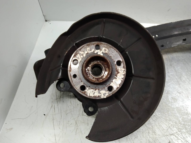 Recambio de mangueta trasera izquierda para volvo xc70 referencia OEM IAM   