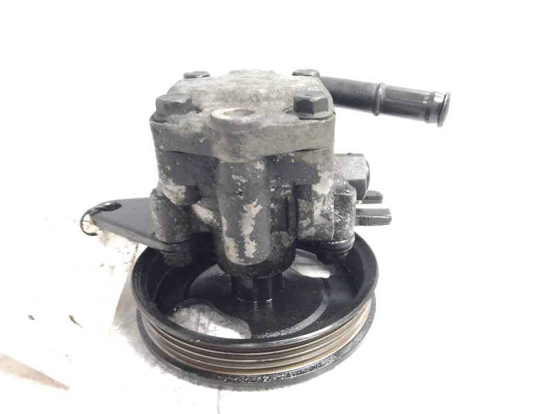 Recambio de bomba direccion para kia carens 1.8 cat referencia OEM IAM   