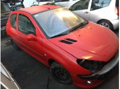 peugeot 206 berlina del año 2001