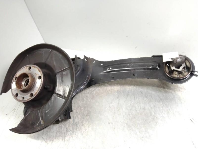 Recambio de mangueta trasera izquierda para volvo xc70 referencia OEM IAM   