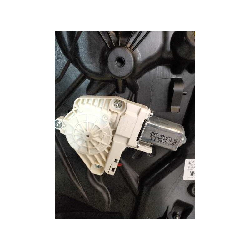 Recambio de elevalunas delantero derecho para volkswagen touareg (7p6) 3.0 v6 tdi dpf referencia OEM IAM 7P68347756D 1438560842 