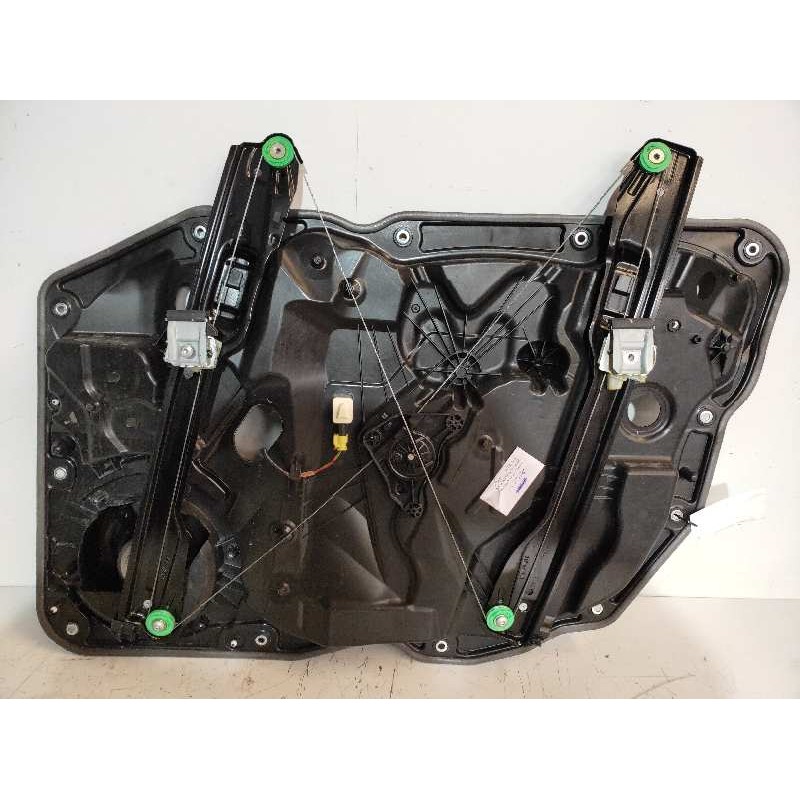 Recambio de elevalunas delantero izquierdo para volkswagen touareg (7p6) 3.0 v6 tdi dpf referencia OEM IAM 7P6837755D 7P6837461B