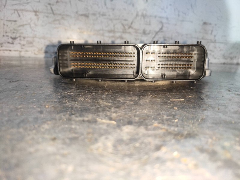 Recambio de centralita motor uce para bmw serie 1 berlina (e81/e87) 116d referencia OEM IAM 0281016068 850628101 030324816