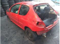 peugeot 206 berlina del año 2001 2