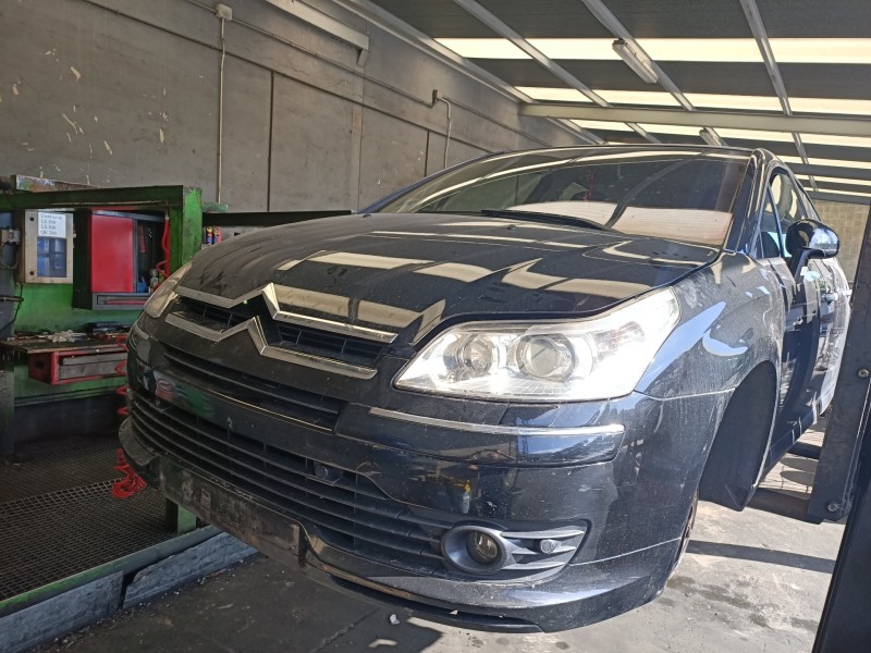 citroen c4 berlina del año 2008