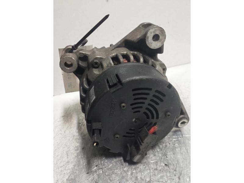 Recambio de alternador para volvo s40 berlina 1.8i referencia OEM IAM 0123315021  