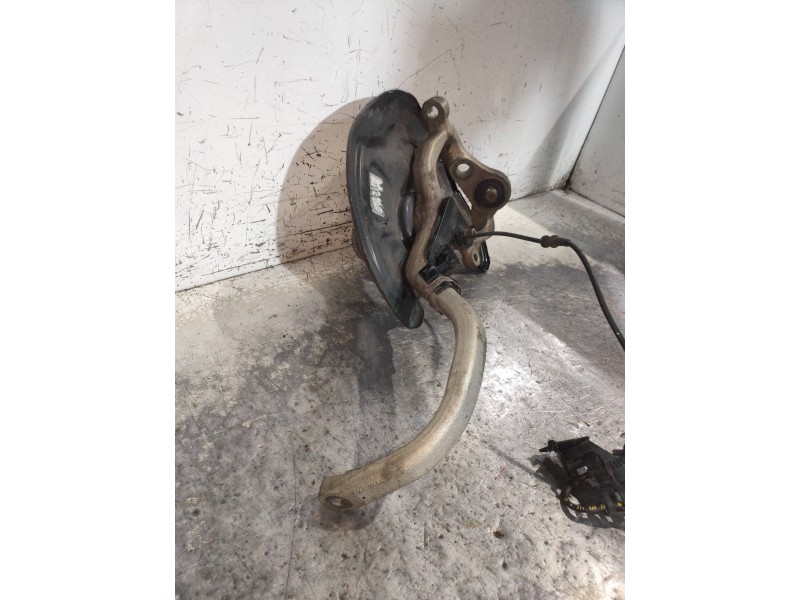 Recambio de mangueta delantera izquierda para mercedes clase cls (w219) 320 cdi (219.322) referencia OEM IAM   