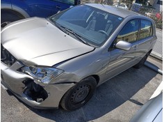 toyota corolla (e12) del año 2003