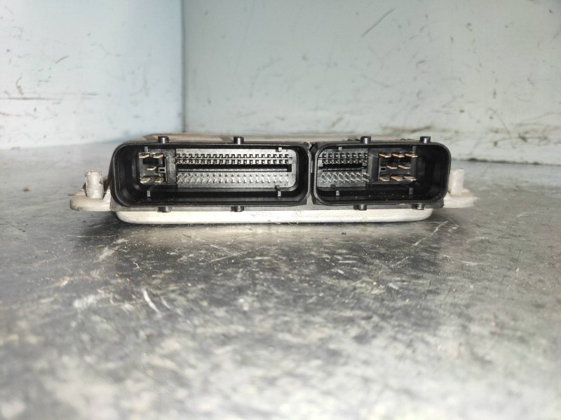 Recambio de centralita motor uce para seat toledo (1m2) signo referencia OEM IAM 0281010687 038906019FK EDC15P