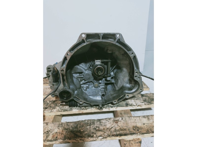 Recambio de caja cambios para ford fiesta berl./courier porto referencia OEM IAM 87WT FAC F0F 4K11 