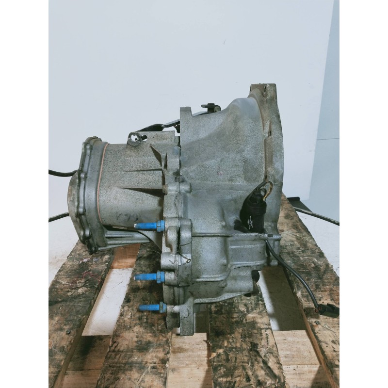 Recambio de caja cambios para ford fiesta berl./courier porto referencia OEM IAM 87WT FAC F0F 4K11 