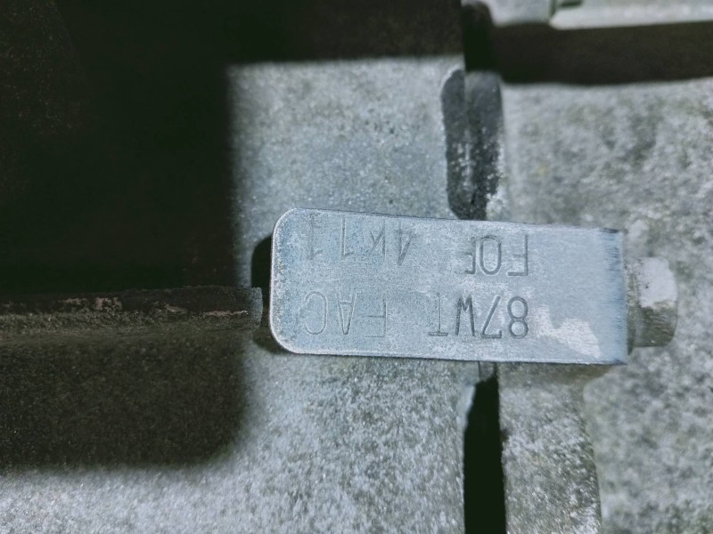 Recambio de caja cambios para ford fiesta berl./courier porto referencia OEM IAM 87WT FAC F0F 4K11 