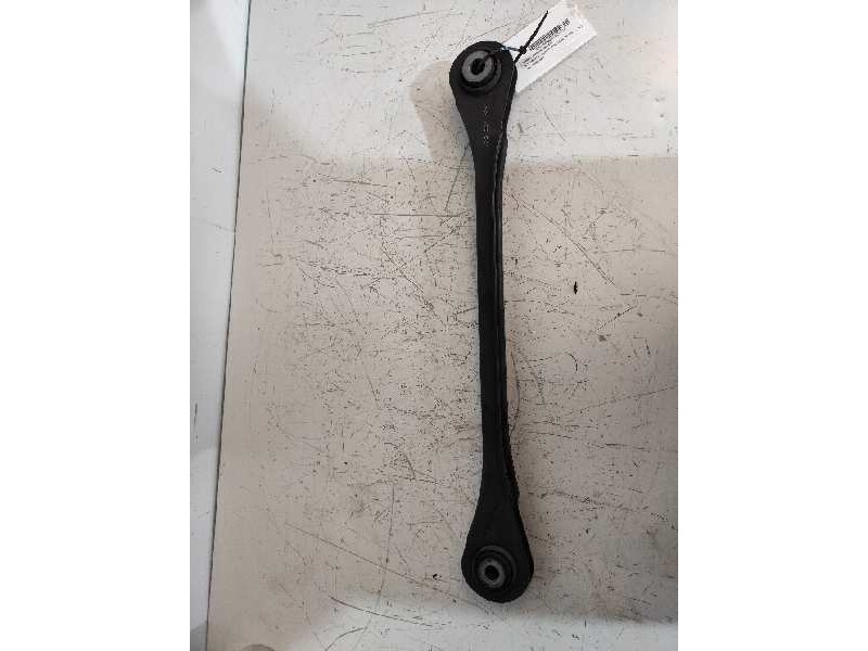 Recambio de tirante trasero derecho para volkswagen touareg (7p6) 3.0 v6 tdi dpf referencia OEM IAM 7P0501530  