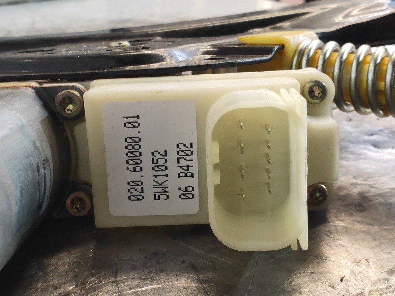 Recambio de elevalunas delantero derecho para bmw serie 7 (e65/e66) 735i referencia OEM IAM 7024812E 8223826S 