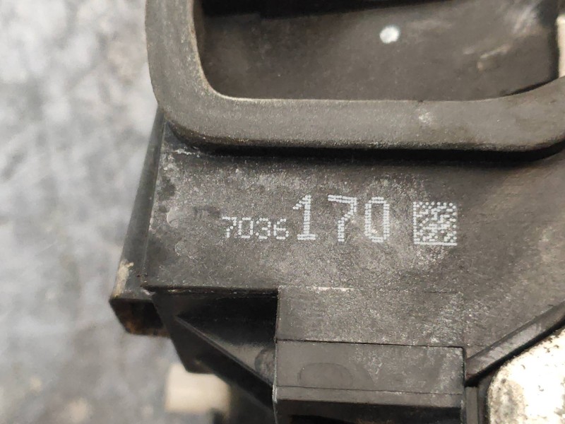 Recambio de motor cierre centralizado delantero derecho para bmw serie 7 (e65/e66) 735i referencia OEM IAM 7036170  
