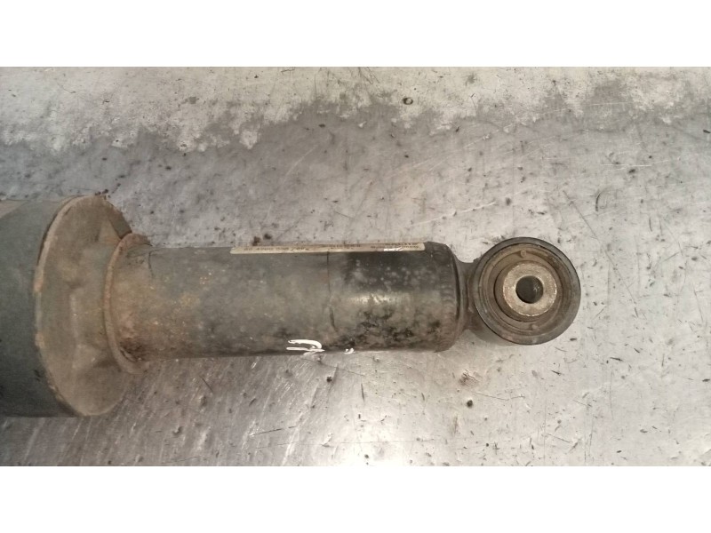 Recambio de amortiguador trasero izquierdo para volkswagen touareg (7l6) tdi r5 referencia OEM IAM 7L6512021T 7L6513029E 