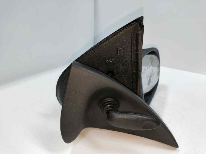 Recambio de retrovisor derecho para opel tigra 1.4 16v referencia OEM IAM   MANUAL