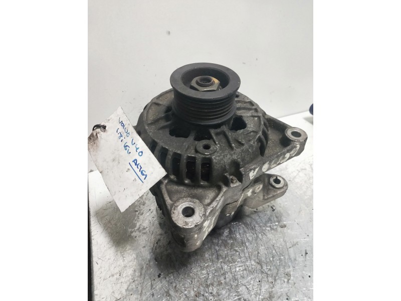 Recambio de alternador para volvo v40 familiar 1.8i referencia OEM IAM 0123315021  
