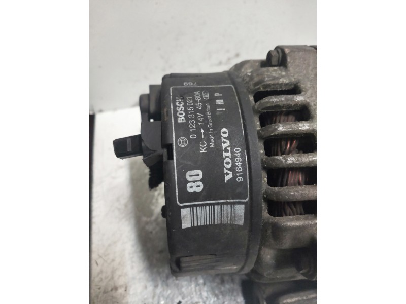 Recambio de alternador para volvo v40 familiar 1.8i referencia OEM IAM 0123315021  