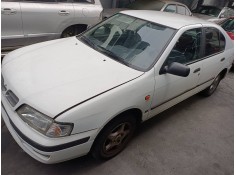 nissan primera berlina (p11) del año 1996